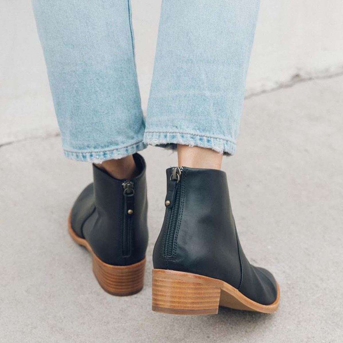 SOLUDOS VENETIAN BOOTIE BLACK LEATHER â Como Store