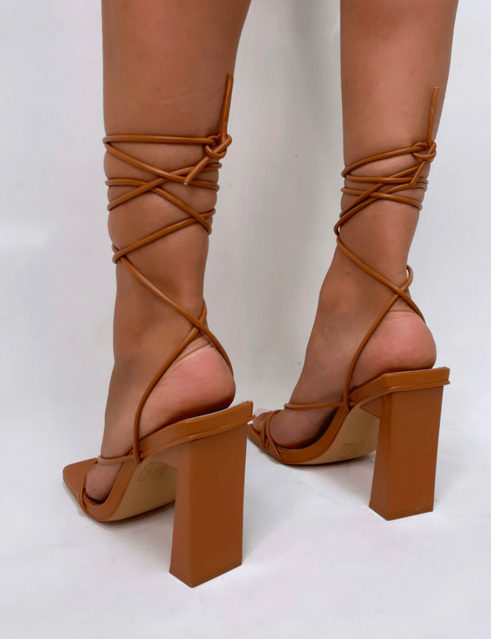 PUBLIC DESIRE - VIVA CARAMEL GRAIN PU - Como Store