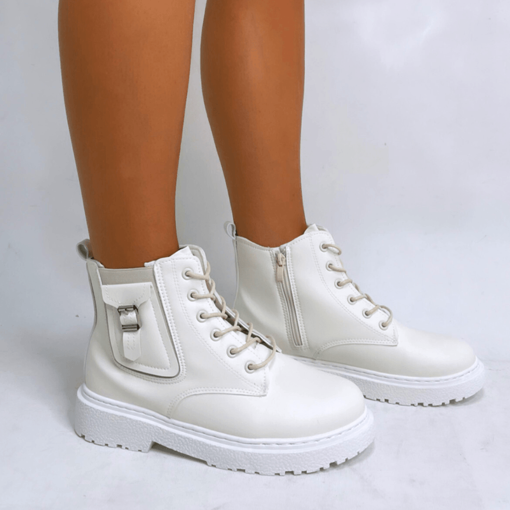 WHITE ANKLE BOOTS - Como Store
