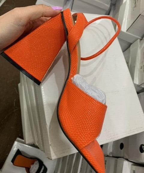 SHEIN ORANGE HEELS - Como Store